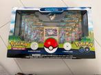 Pokemon Go Radiant Eevee Premium Collectie Box, Hobby en Vrije tijd, Verzamelkaartspellen | Pokémon, Ophalen of Verzenden, Nieuw
