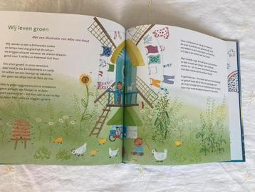 KINDERBOEK Marianne Busser-  Van poezenhuis tot droompaleis beschikbaar voor biedingen