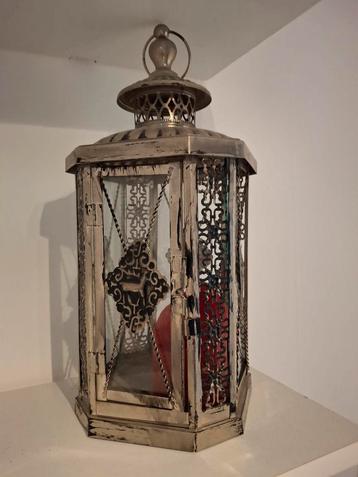 Mooie decoratieve lantaarn voor kaars of kerstdecoratie  beschikbaar voor biedingen