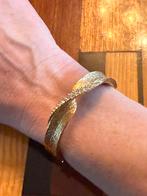 Prachtige armband goud kleur vintage, Ophalen, Zo goed als nieuw, Goud, Overige materialen