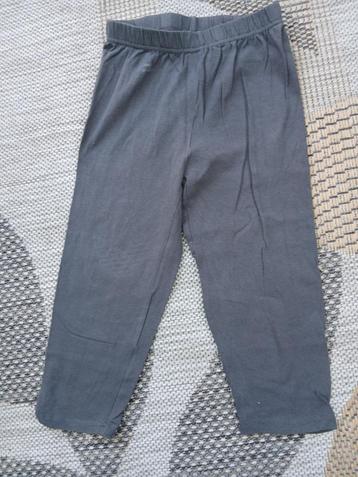 Grijze capri legging maat 134-140 beschikbaar voor biedingen