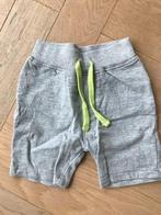 zgan korte joggingbroek mt 80 met lime groen accent, Kinderen en Baby's, Babykleding | Maat 80, Ophalen of Verzenden, Zo goed als nieuw