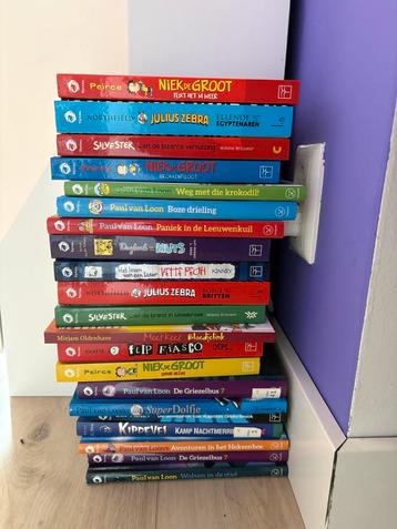 Kinder / tienerboeken van oa Paul van Loon beschikbaar voor biedingen