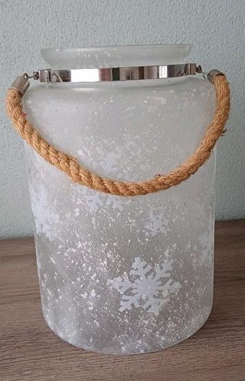 Mooi groot matglazen windlicht met sneeuwvlokken, 34 cm hoog beschikbaar voor biedingen