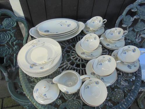 Hutschenreuther Ontbijtservies met blauwe distel bloem, Antiek en Kunst, Antiek | Servies los, Ophalen of Verzenden