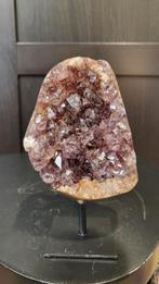 Amethist op standaard, Verzamelen, Mineralen en Fossielen, Ophalen of Verzenden
