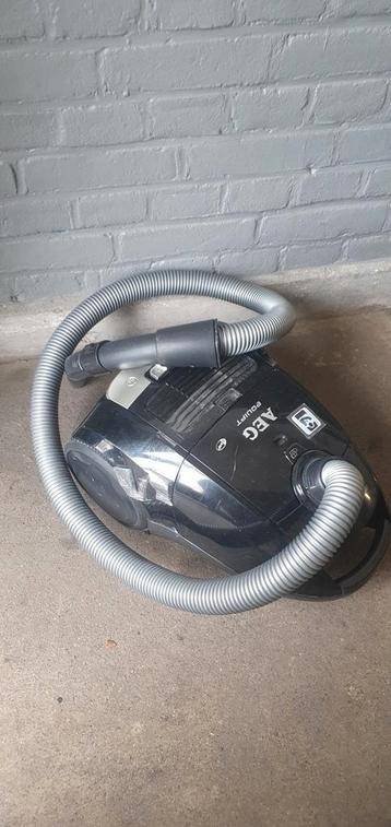 AEG stofzuiger niet de allermooiste  beschikbaar voor biedingen