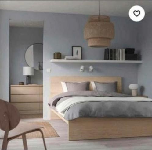 Compleet Ikea Malm lage model bed,lattenbodems,matras140x200, Huis en Inrichting, Slaapkamer | Matrassen en Bedbodems, Zo goed als nieuw