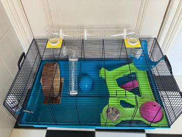 Goede hamsterkooi kooi hok met inboedel - zie alle foto’s   beschikbaar voor biedingen