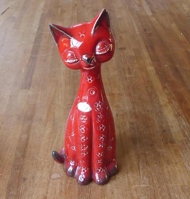 Jema Maastricht vintage poezenbeeld rood kat poes, Verzamelen, Beelden en Beeldjes, Gebruikt, Dier, Ophalen of Verzenden