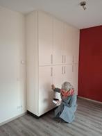 Moderne hoge kast met 8 deurtjes, Huis en Inrichting, Kasten | Dressoirs, Ophalen, Met deur(en), Zo goed als nieuw, 200 cm of meer