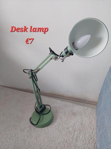 Desklamp beschikbaar voor biedingen