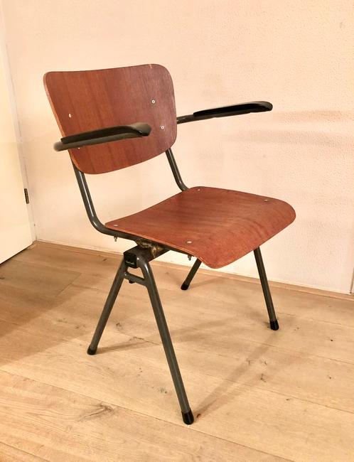 Vintage industriële Riemersma schoolstoel refurbished, Huis en Inrichting, Stoelen, Zo goed als nieuw, Eén, Hout, Metaal, Bruin