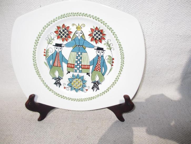 Figgio Flint Saga, Made in Norway. serveerschaal, Antiek en Kunst, Antiek | Keramiek en Aardewerk, Ophalen of Verzenden