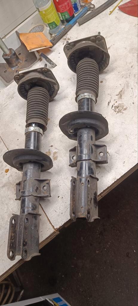 Volvo 850 Schokbrekers met toplagers - Set, Auto-onderdelen, Ophanging en Onderstel, Overige automerken, Universele onderdelen