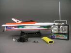 Indrukwekkend Snelle Powerboat Met Dubbele Race-Motoren, Hobby en Vrije tijd, Modelbouw | Boten en Schepen, Ophalen of Verzenden