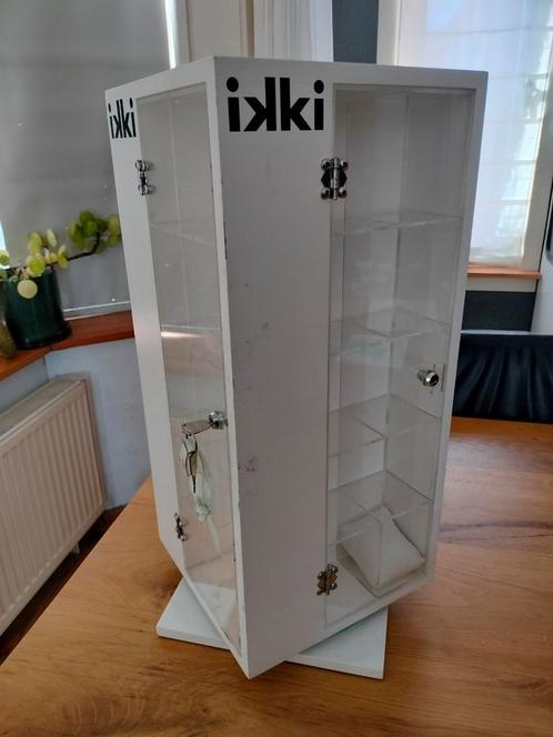 Juweliers vitrinekastje., Huis en Inrichting, Kasten | Vitrinekasten, Gebruikt, Met deur(en), Met plank(en), Ophalen