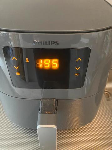 Philips Airfryer Essential XL beschikbaar voor biedingen