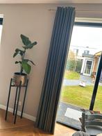 Gordijnen in mosgroene kleur met ringen en messing roede, Ophalen, Zo goed als nieuw, 200 cm of meer