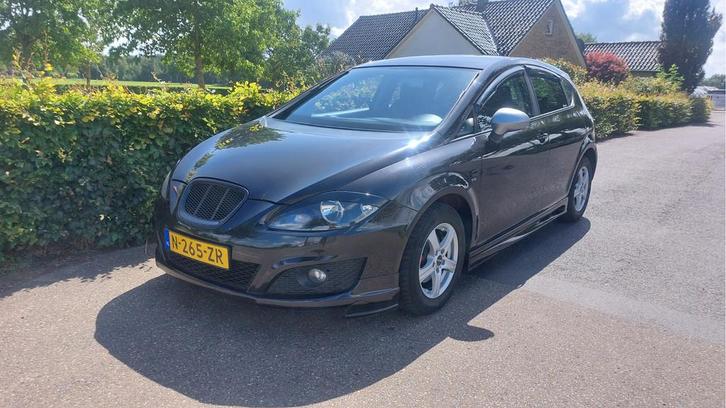 SEAT Leon 1.2 TSI Ecomotive Businessline AIRCO BJ 2010, Auto diversen, Schadeauto's, Seat, Handgeschakeld, Benzine, Hatchback