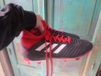Stoere zwart/ rode VOETBALSCHOENEN ADIDAS PREDATOR mt 43,5 !, Sport en Fitness, Voetbal, Gebruikt, Maat XS of kleiner, Schoenen