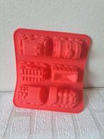 Bakvorm met trein en aanhangers van siliconen 23x20x5cm Rood, Hobby en Vrije tijd, Taarten en Cupcakes maken, Ophalen of Verzenden