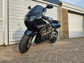 Honda fireblade 900rr SC33 bj '97 beschikbaar voor biedingen