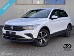 Volkswagen Tiguan 1.5 TSI United Trekhaak Camera stoel/stuur, Voorwielaandrijving, 4 cilinders, Handgeschakeld, SUV of Terreinwagen