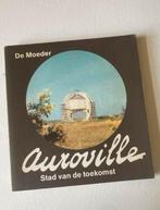 Auroville De Moeder Stad van de toekomst India aarde, Gelezen, Overige typen, Ophalen of Verzenden, Overige onderwerpen