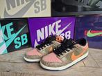 Nike SB Dunk Low Pro QS Arts-Rec Skateshop, Overige kleuren, Nike, Nieuw, Ophalen of Verzenden