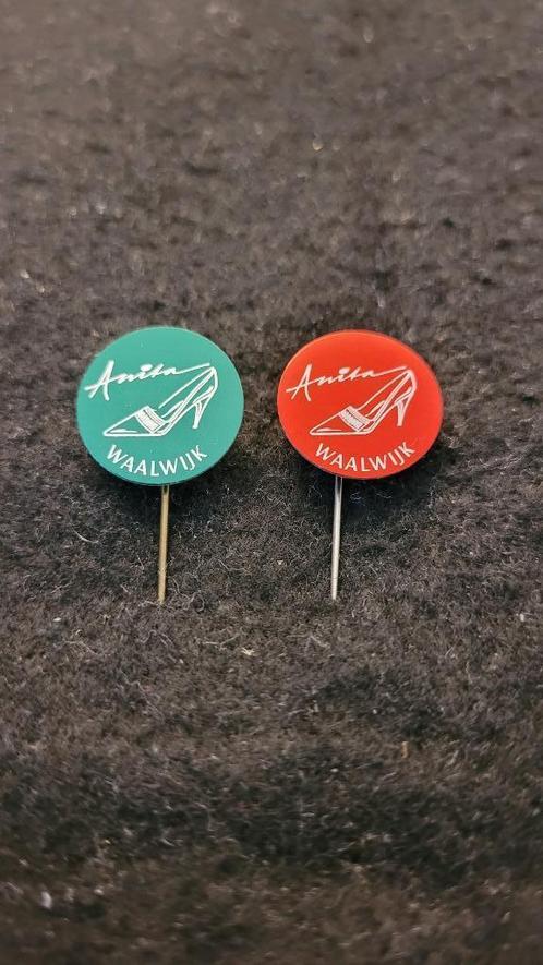Anita schoenen Waalwijk speldjes, Verzamelen, Speldjes, Pins en Buttons, Zo goed als nieuw, Speldje of Pin, Merk, Verzenden