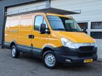 Iveco Daily 29L 15V 146pk Euro 5 L2H1 - Trekhaak - Camera -, Auto's, Bestelauto's, 13 km/l, Gebruikt, Iveco, Origineel Nederlands