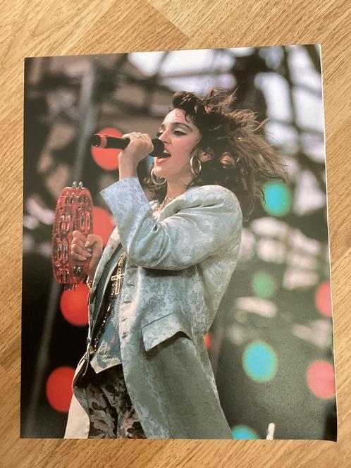 Poster/bladzijde Madonna (jaren 80/in kleur), Verzamelen, Posters, Zo goed als nieuw, Muziek, Rechthoekig Staand, Verzenden