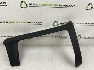 Dashboard Kastje Afdekking Lijst Porsche Macan 95B858122 beschikbaar voor biedingen