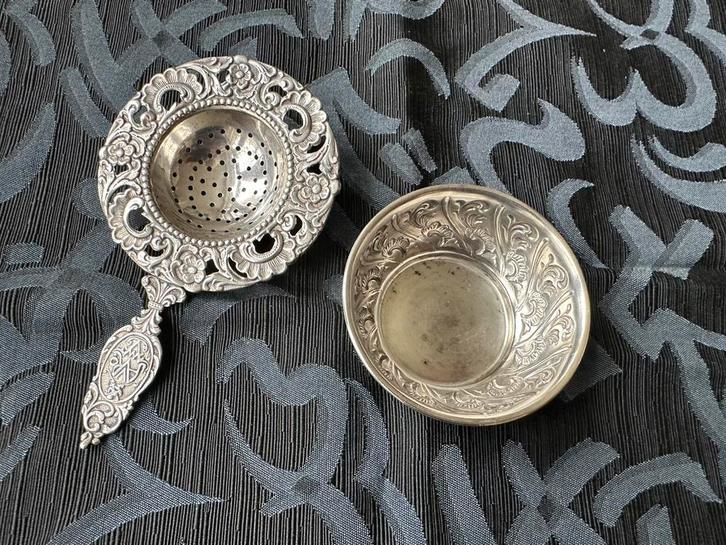 Gero AVRO verzilverd theezeefje met lekbakje Georg Nilsson, Antiek en Kunst, Antiek | Goud en Zilver, Zilver, Ophalen of Verzenden