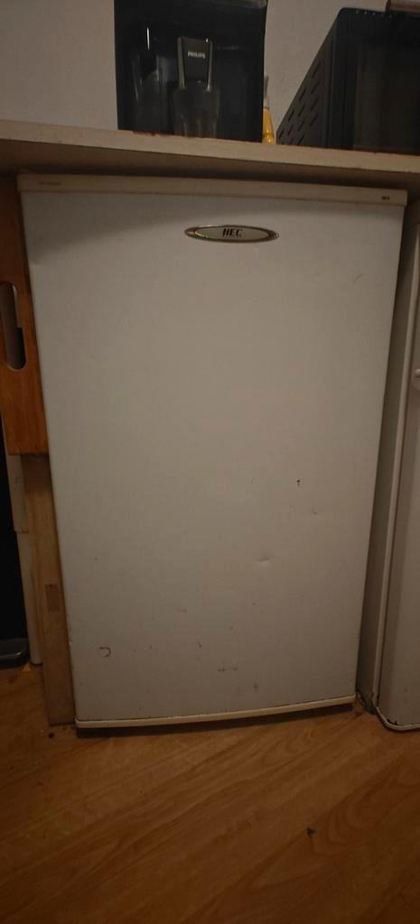 Kleine Diepvrieskast - HEC, Witgoed en Apparatuur, Vriezers en Diepvrieskisten, Gebruikt, Vrijstaand, Vrieskast, Minder dan 85 cm