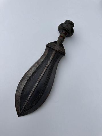 Groot Koninklijk Kuba Ikula status mes 1900 coll.Antropoloog beschikbaar voor biedingen