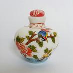 Snuifflesje Peking glas snuff bottle emaille pioenroos vogel, Antiek en Kunst, Verzenden