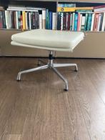 Aangeboden Vitra Eames EA 223 hocker, wit leder, Ophalen of Verzenden, Gebruikt, Rechthoekig, Metaal