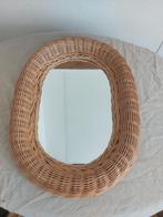 Vintage ovale rieten / rotan spiegel, Minder dan 50 cm, Ophalen of Verzenden, Zo goed als nieuw, Minder dan 100 cm