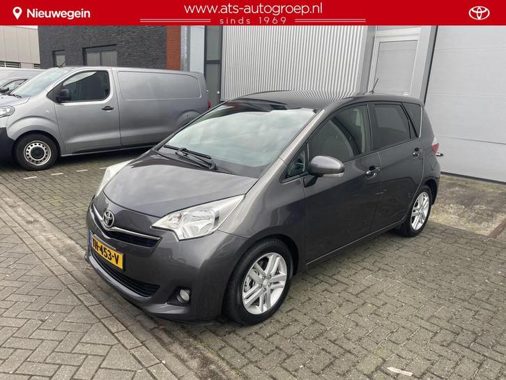 Toyota Verso-S 1.3 VVT-i Dynamic | Panoramadak | Trekhaak (8, Auto's, Toyota, Te koop, Verso-S, ABS, Achteruitrijcamera, Airbags