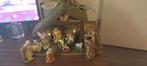 Kerststal met figuren en verlichting, Antiek en Kunst, Antiek | Religie, Ophalen of Verzenden