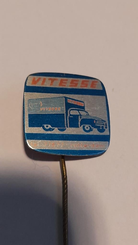 Vitesse vrachtwagen speldje, Ophalen of Verzenden, Zo goed als nieuw