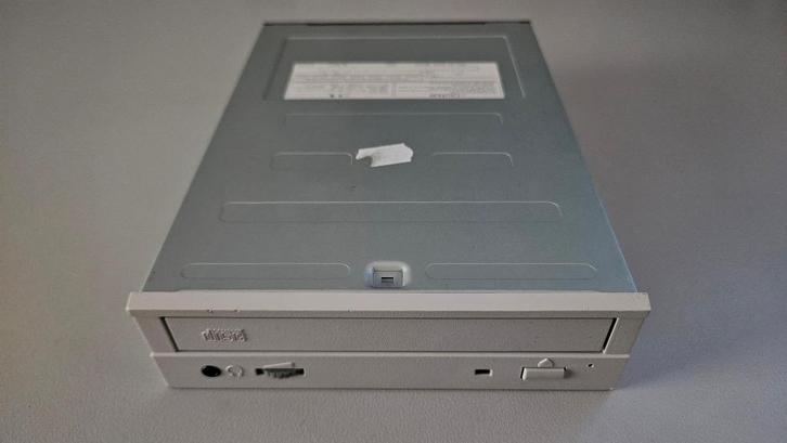 Vintage IDE/ATAPI & USB CDROM Drives, Computers en Software, Vintage Computers, Verzenden