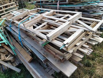 Gratis af te halen! Haardhout, stookhout, pallets. Kachelhou beschikbaar voor biedingen
