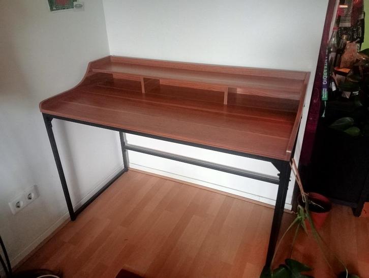Bureau karwei hout, Huis en Inrichting, Bureaus, Gebruikt, Bureau, Ophalen