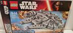 Lego Star Wars 75105 - Millenium Falcon, Ophalen of Verzenden, Zo goed als nieuw, Complete set, Lego