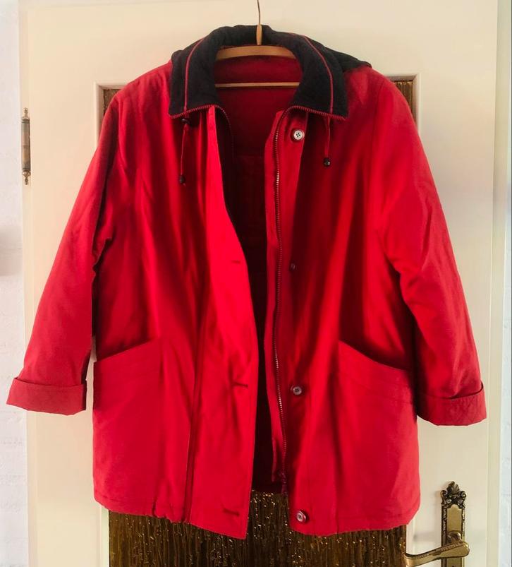 Rode Dames Winterjas jas damesjas rood maat 42 met capuchon, Kleding | Dames, Jassen | Zomer, Zo goed als nieuw, Maat 42/44 (L)