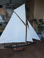 Groot decoratief model zeiljacht / zeilboot (180 cm), Hobby en Vrije tijd, Modelbouw | Boten en Schepen, Ophalen, Zo goed als nieuw