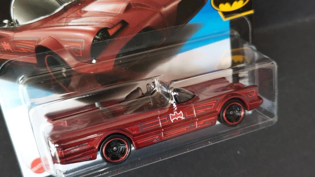 Batman Batmobile Red 1:64 Hotwheels Pol, Auto, Verzenden, 1186mj 1 Nl, Nieuw